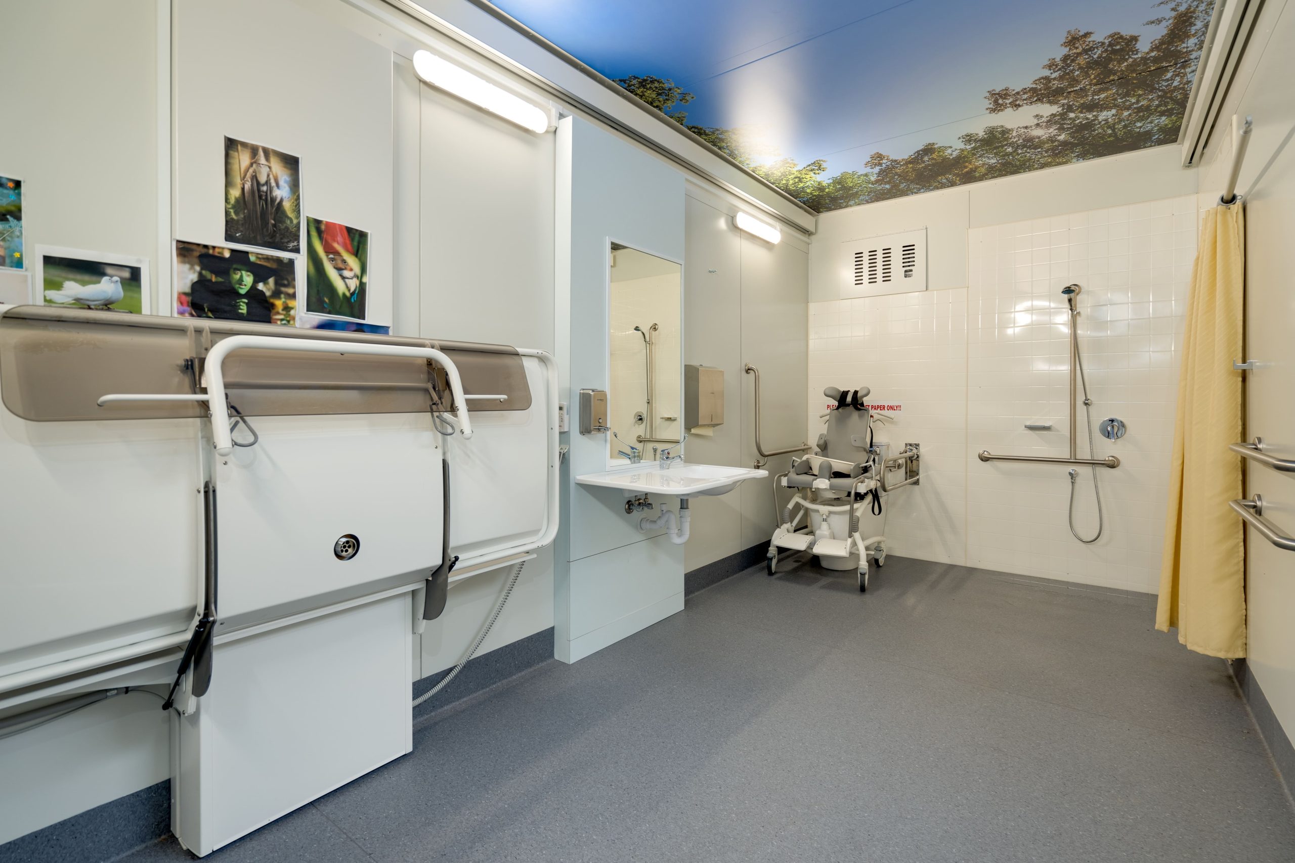Access POD Community+ bathroom interior